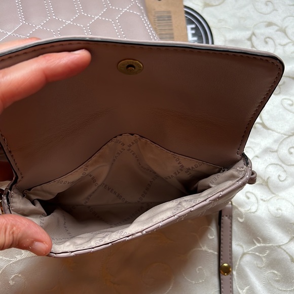NWT STEVE MADDEN BELIAN Crossbody Bag Quilted 2PC🌹🌹 - Picture 15 of 17